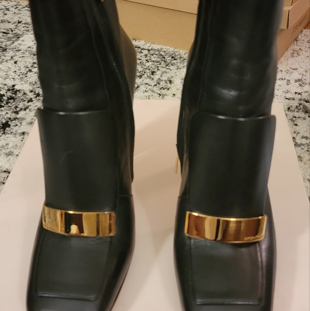 Sergio Rossi - SIZE 40.5 - Black leather